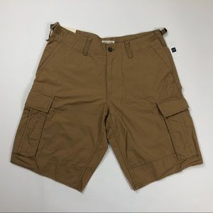 NEW GAP cargo shorts.